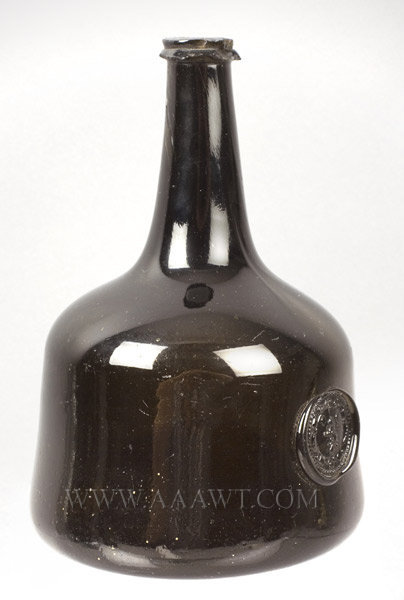 Blown Wine Bottle, Mallet Bottle, Armorial Seal, Rampant Lion, Full Gloss
England
1730, angle view